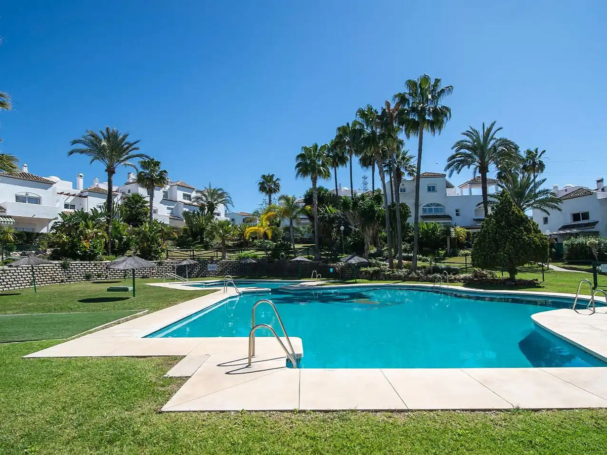 Huis te koop in Estepona | 5 slaapkamers H5527792