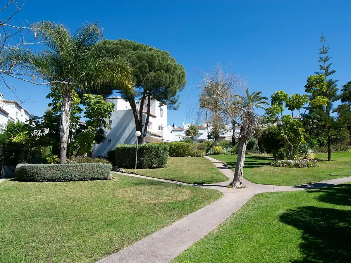 Huis te koop in Estepona | 5 slaapkamers H5527792