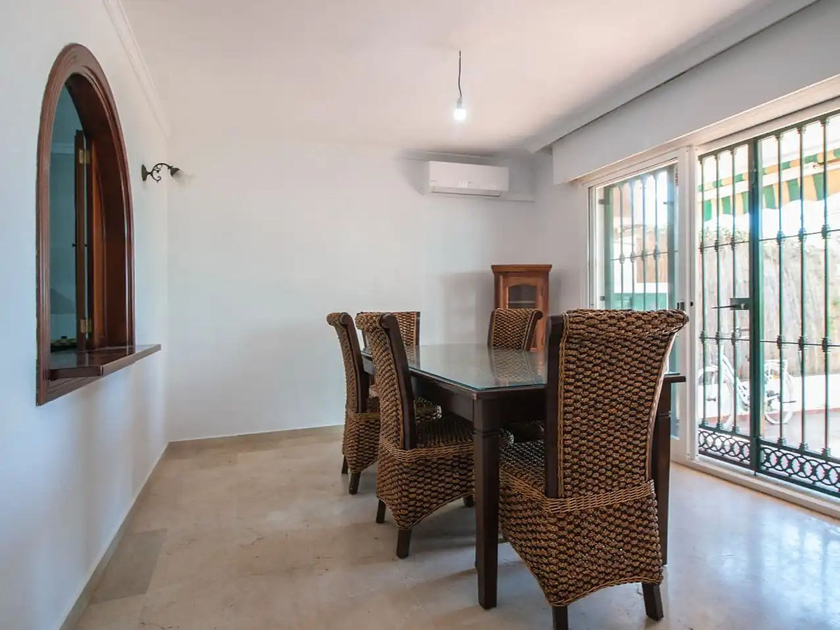 Huis te koop in Estepona | 5 slaapkamers H5527792