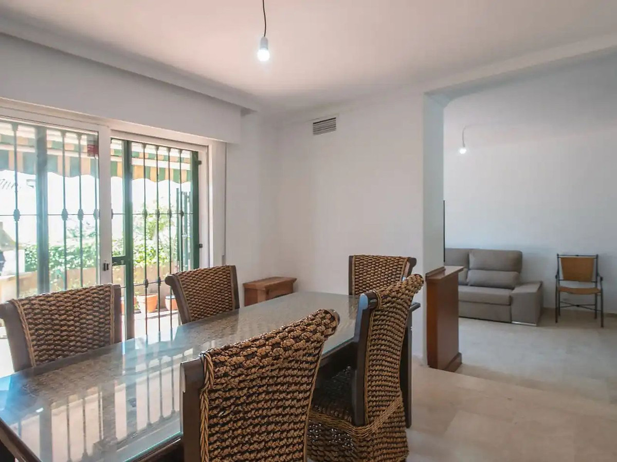 Huis te koop in Estepona | 5 slaapkamers H5527792