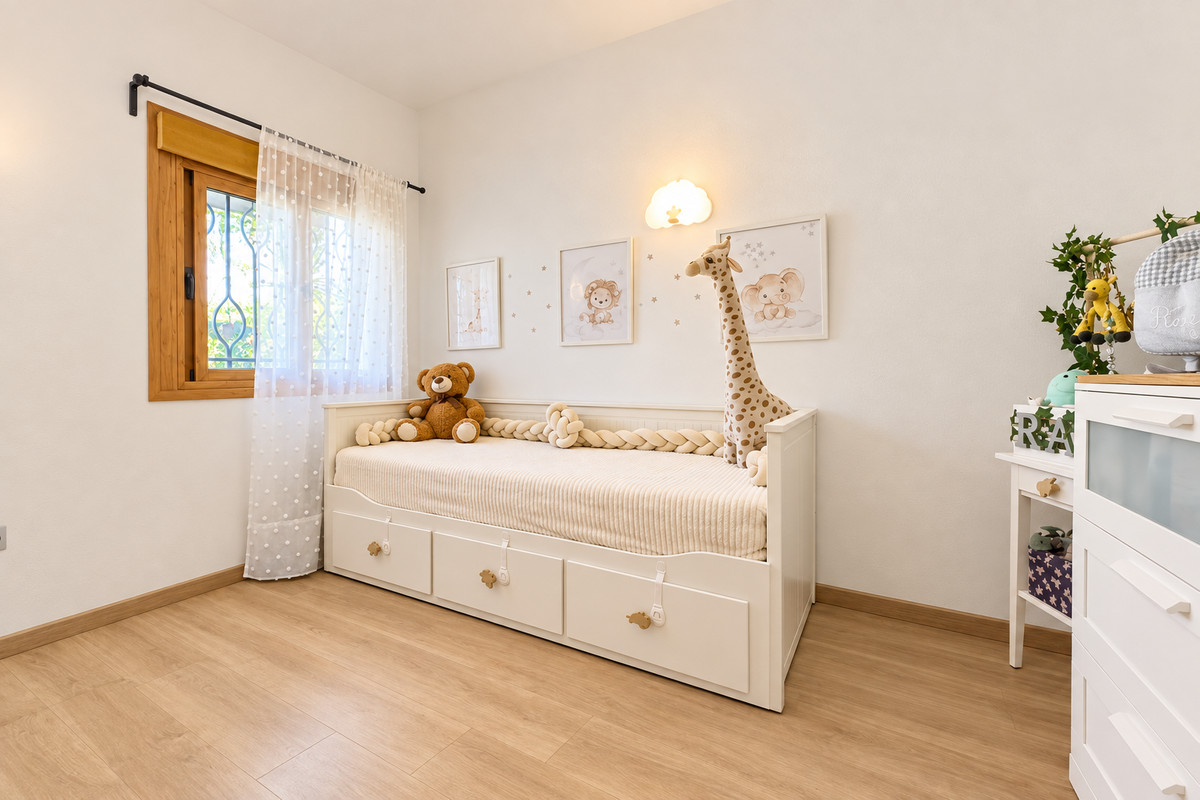 Huis te koop in Estepona | 3 slaapkamers H5528086