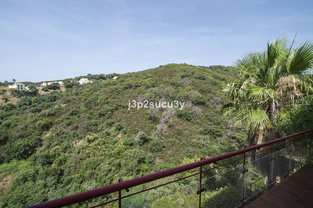 Huis te koop in Estepona | 3 slaapkamers H5532079