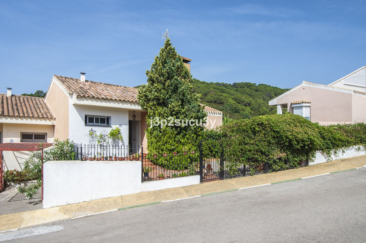 Huis te koop in Estepona | 3 slaapkamers H5532079