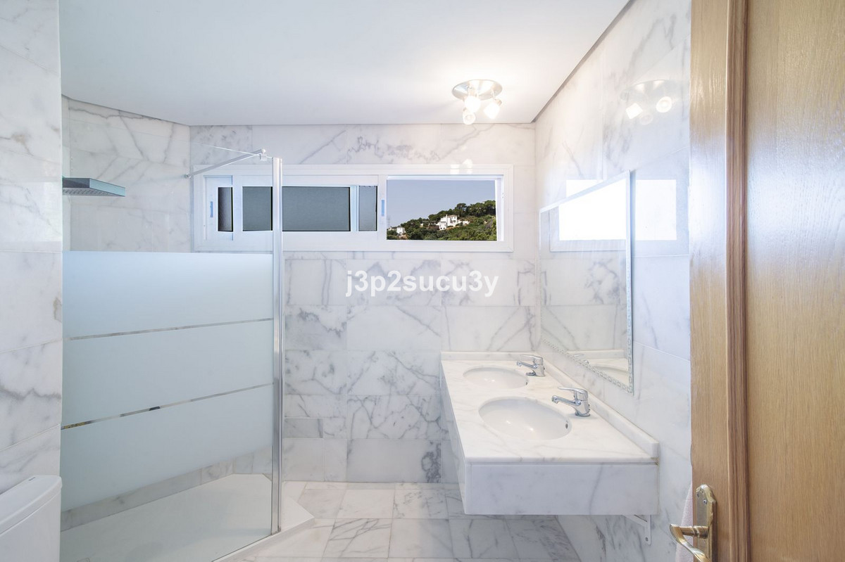 Huis te koop in Estepona | 3 slaapkamers H5532079
