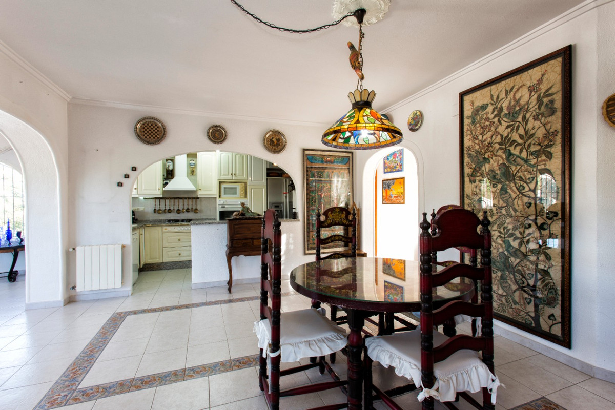 Huis te koop in Fanadix | 4 slaapkamers H5395261