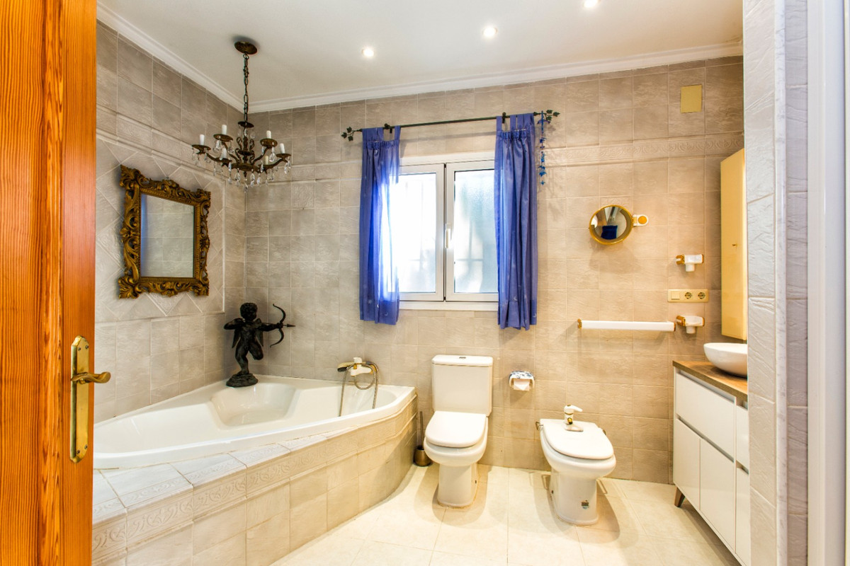 Huis te koop in Fanadix | 4 slaapkamers H5395261