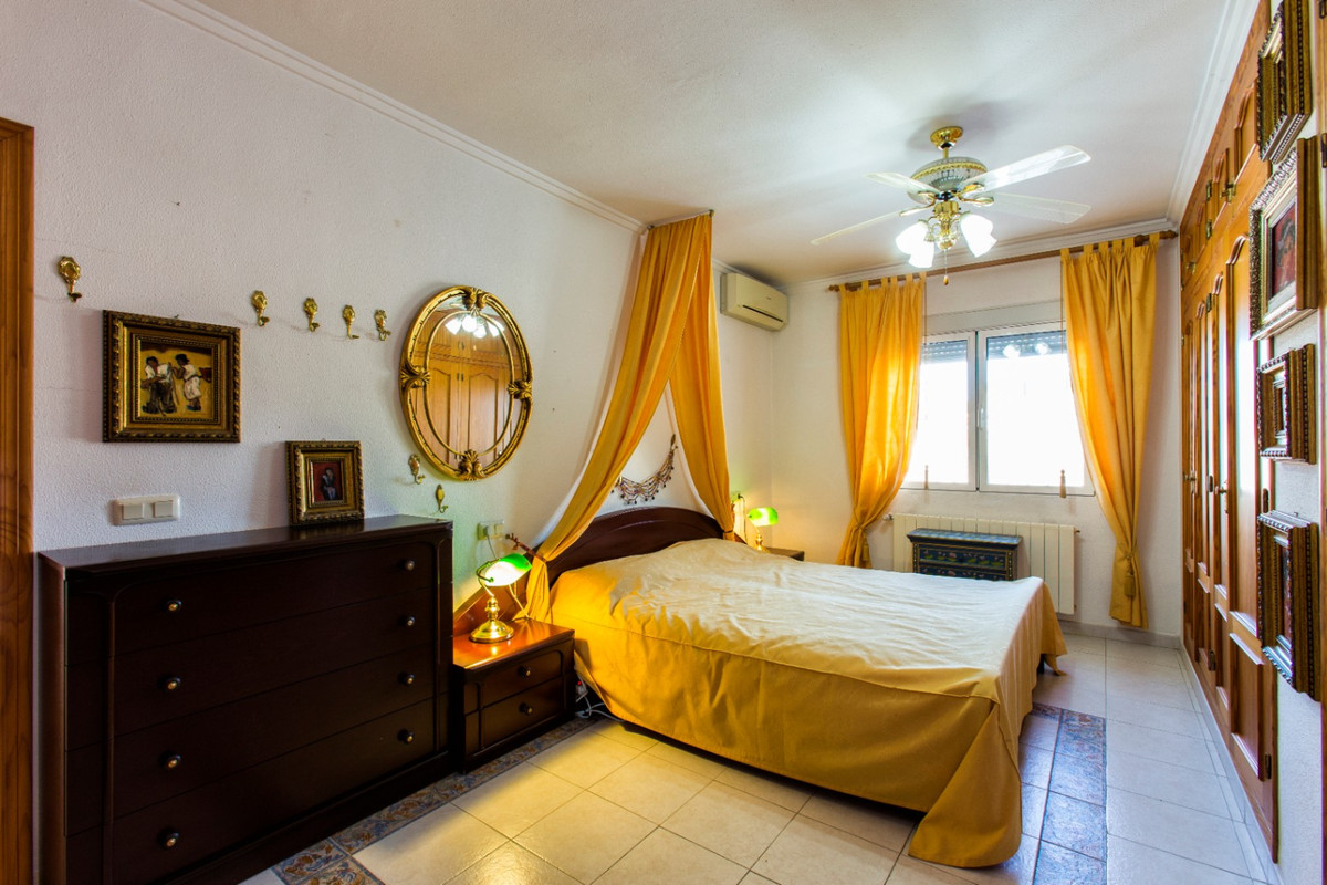 Huis te koop in Fanadix | 4 slaapkamers H5395261
