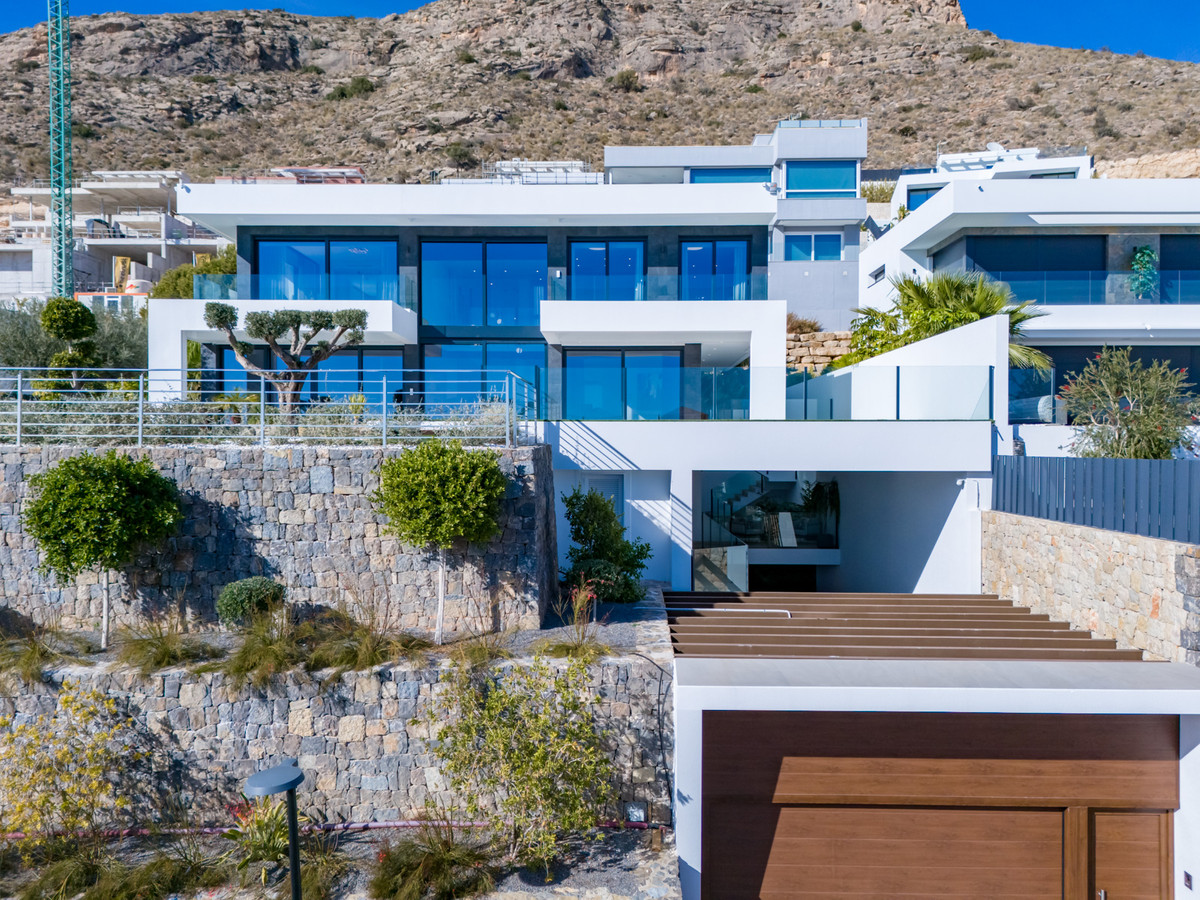 Property main view 75