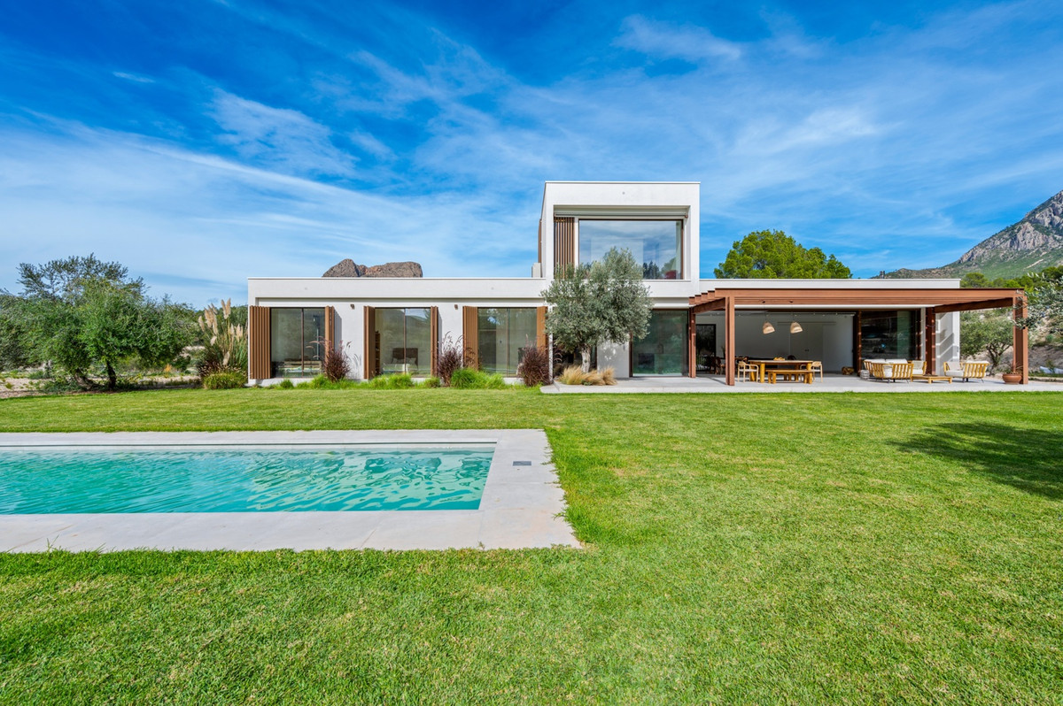 Huis te koop in Finestrat | 4 slaapkamers H5304391