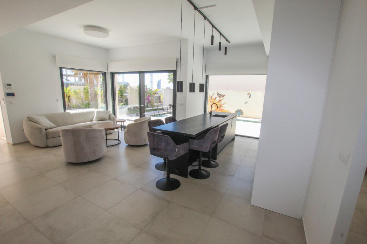 Huis te koop in Finestrat | 3 slaapkamers H5400649
