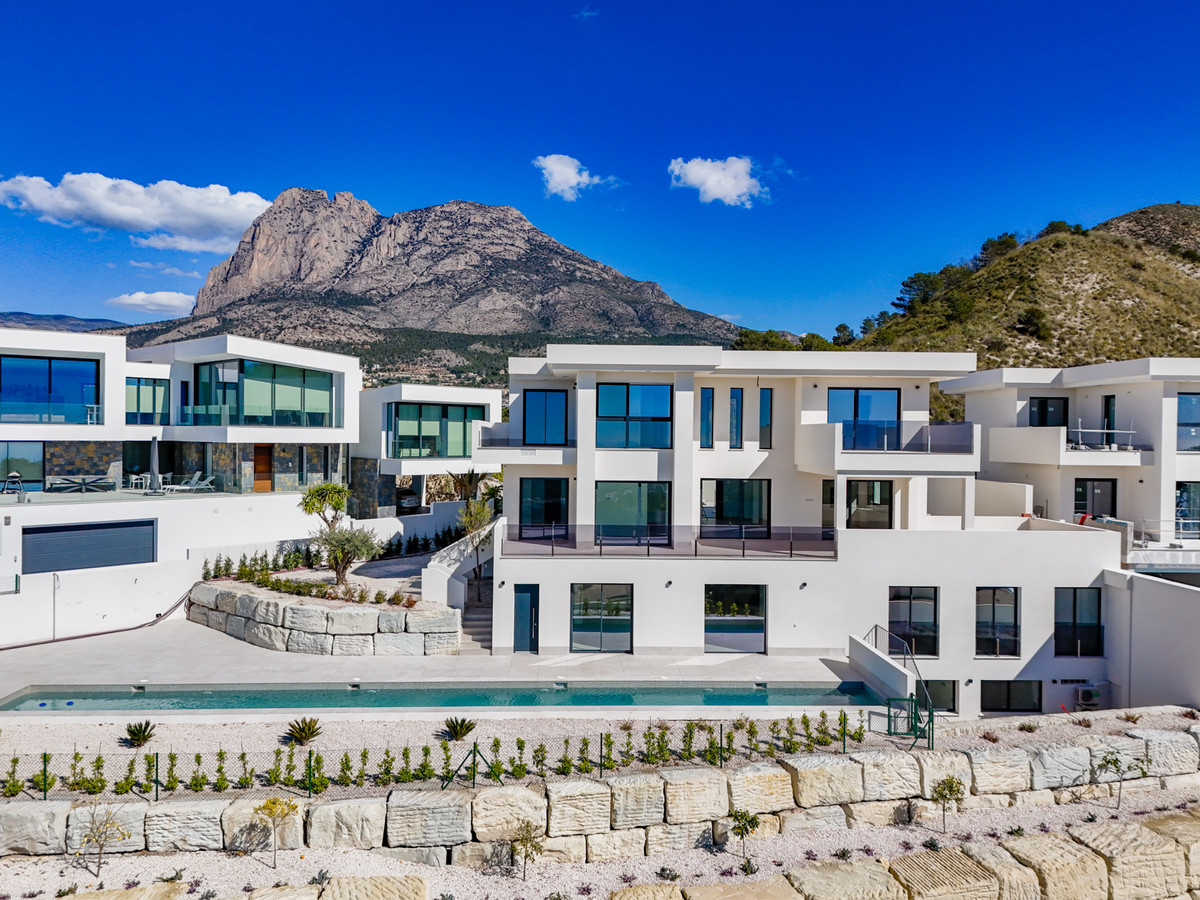 Huis te koop in Finestrat | 8 slaapkamers H5406274