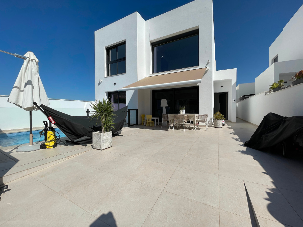 Huis te koop in Formentera del Segura | 3 slaapkamers H5257207