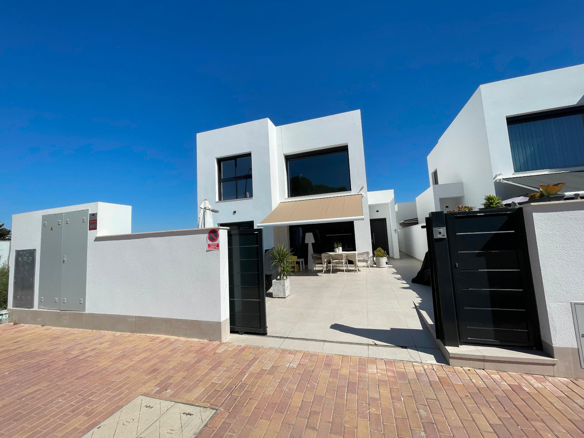 Huis te koop in Formentera del Segura | 3 slaapkamers H5257207