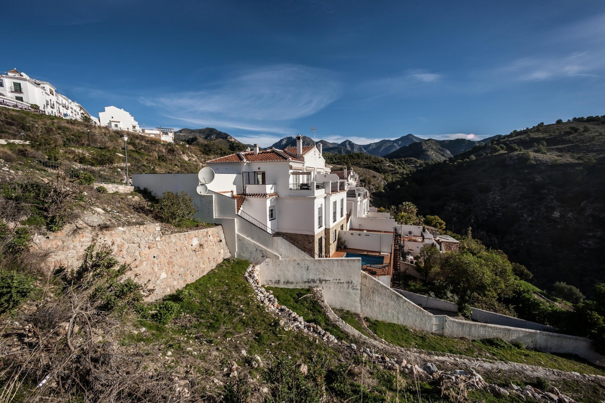 Semi-Vrijstaande Villa in Frigiliana-34