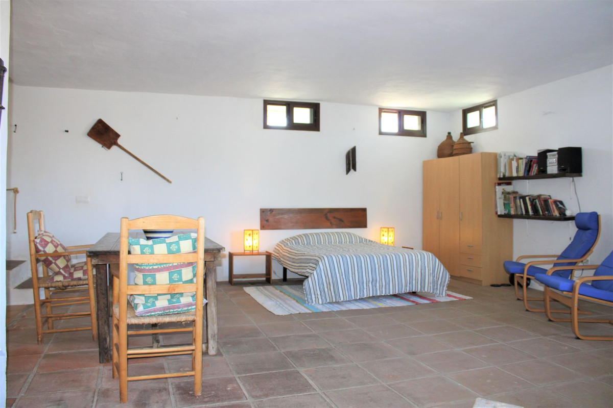 Property main view 33