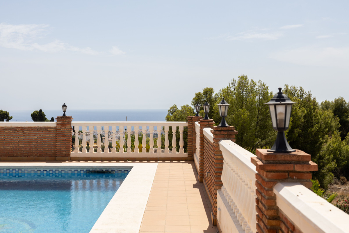 Vrijstaande Villa in Frigiliana-11