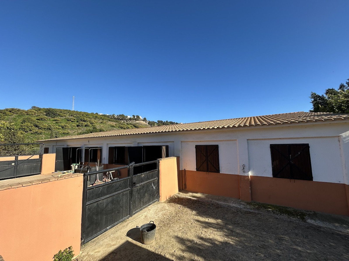 Property main view 104