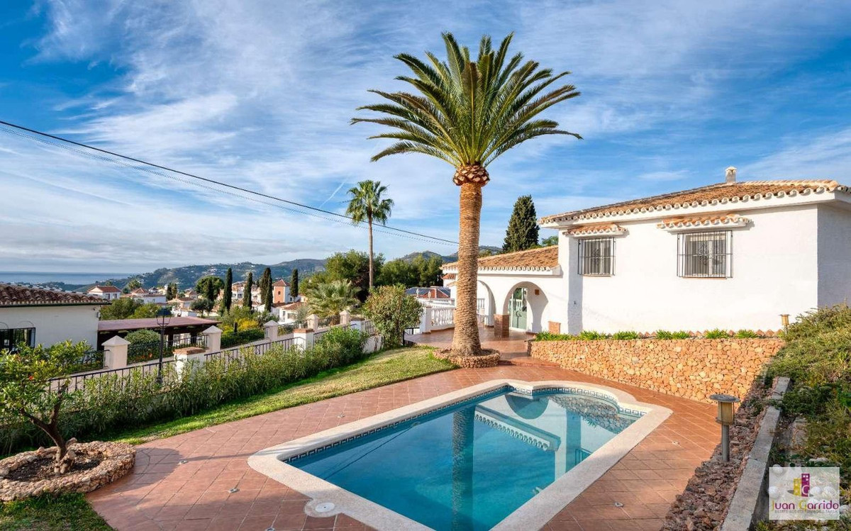 Vrijstaande Villa in Frigiliana-1