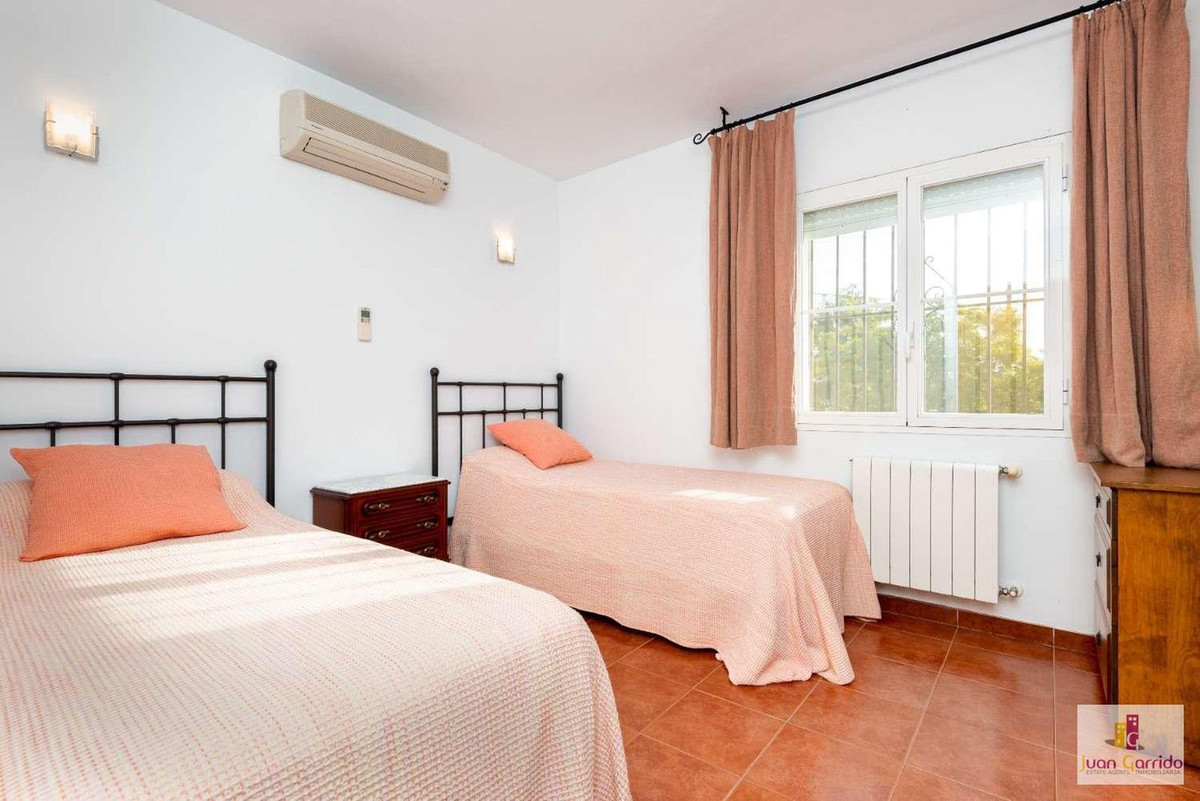 Vrijstaande Villa in Frigiliana-12