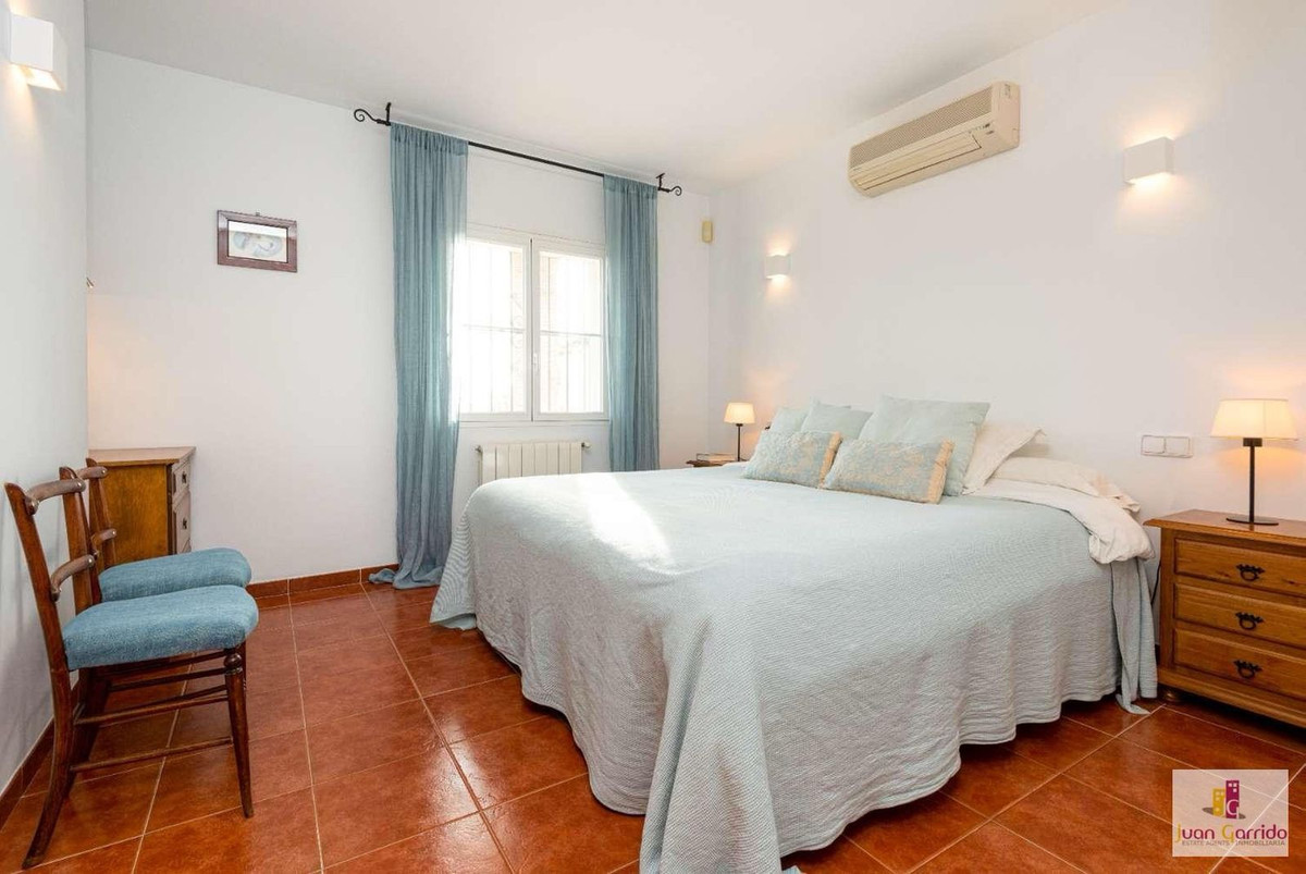 Vrijstaande Villa in Frigiliana-13