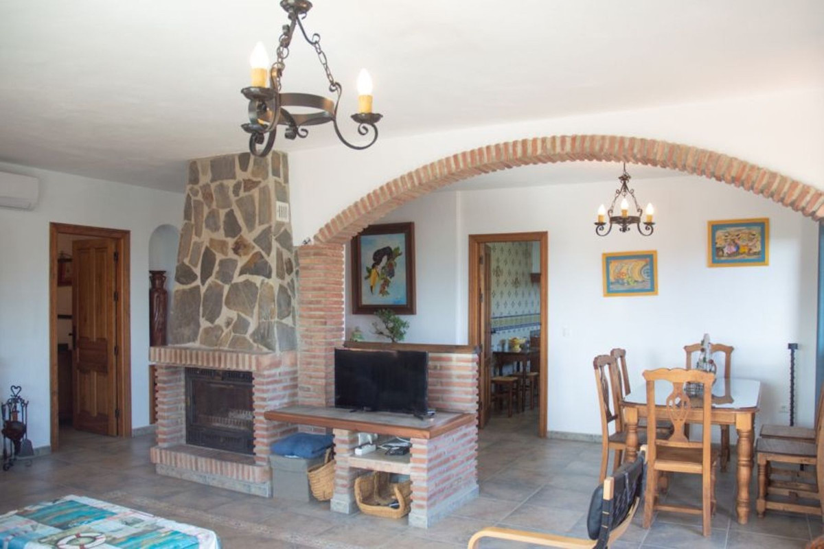 Huis te koop in Frigiliana | 4 slaapkamers H5055760