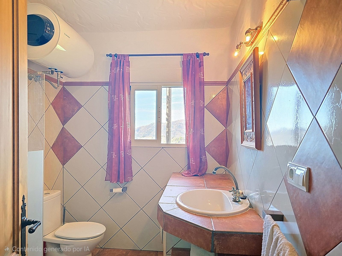 Huis te koop in Frigiliana | 2 slaapkamers H5221030