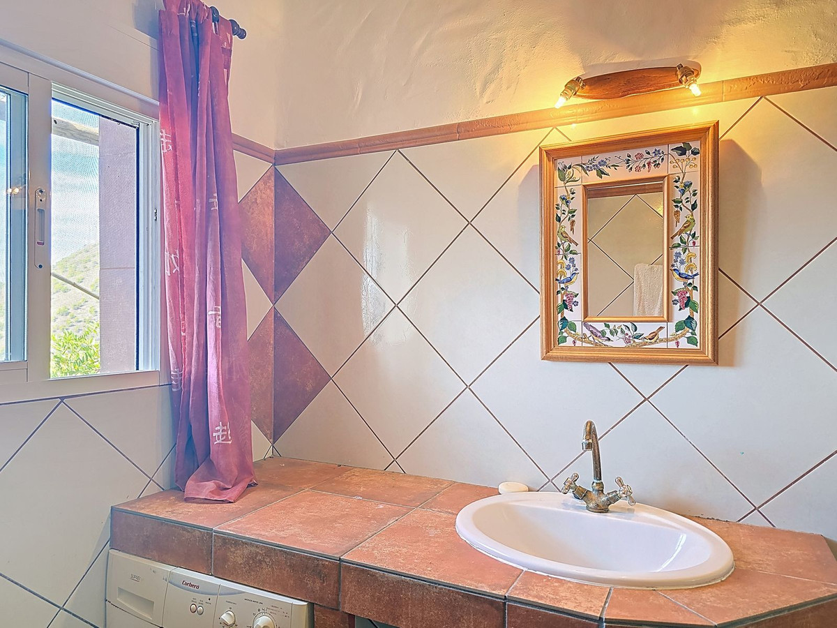 Huis te koop in Frigiliana | 2 slaapkamers H5221030