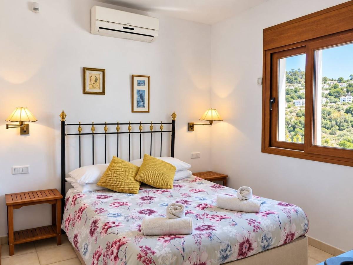 Property main view 60