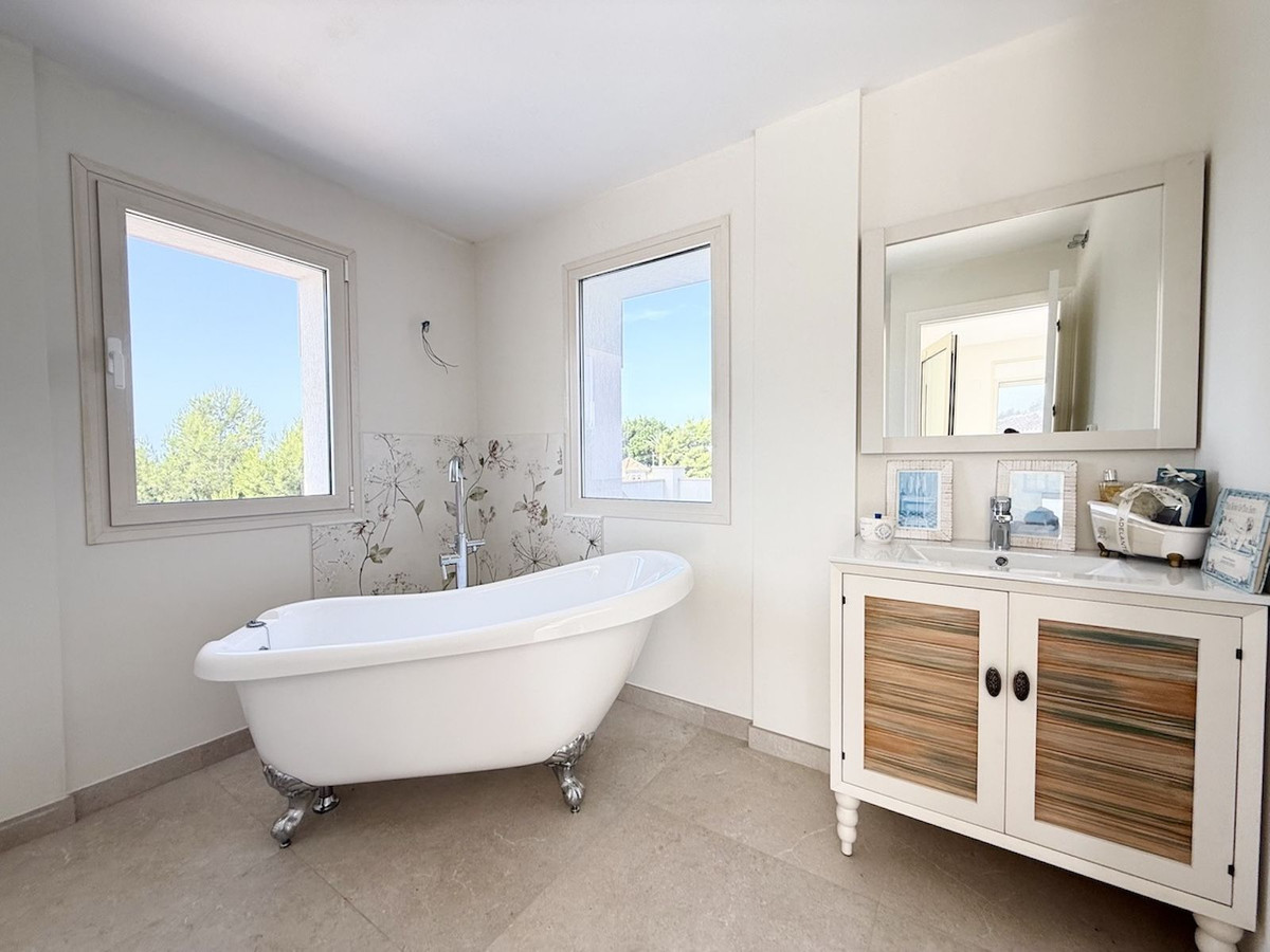 Property main view 37