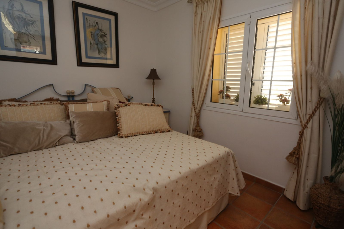 Huis te koop in Fuengirola | 4 slaapkamers H4871395