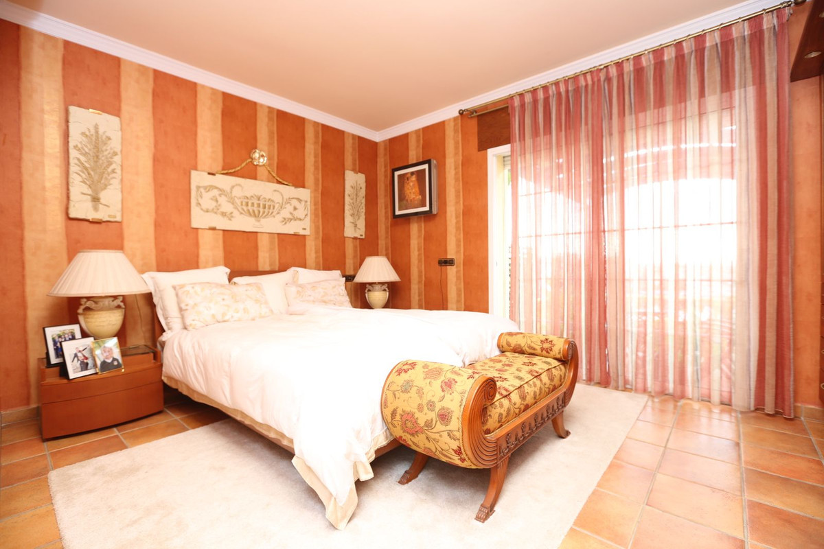 Huis te koop in Fuengirola | 4 slaapkamers H4871395