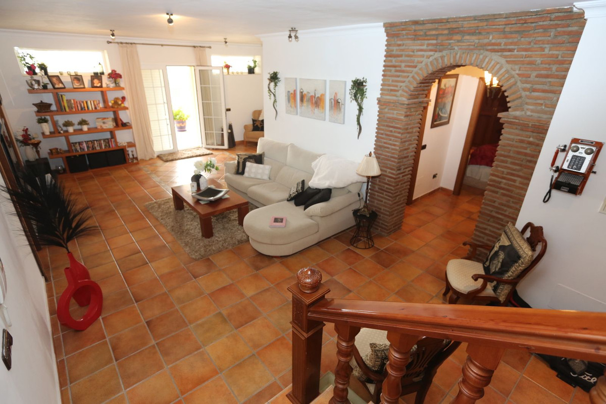 Huis te koop in Fuengirola | 4 slaapkamers H4871395