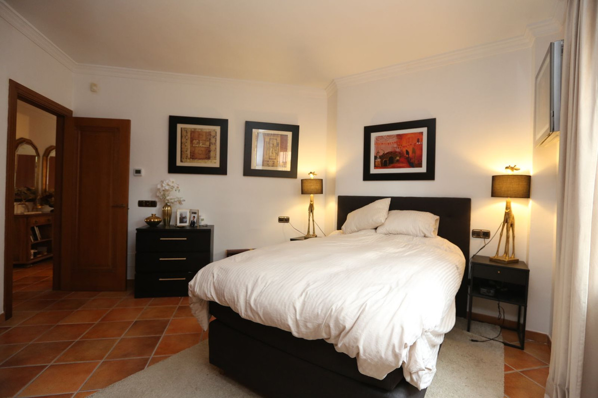 Huis te koop in Fuengirola | 4 slaapkamers H4871395