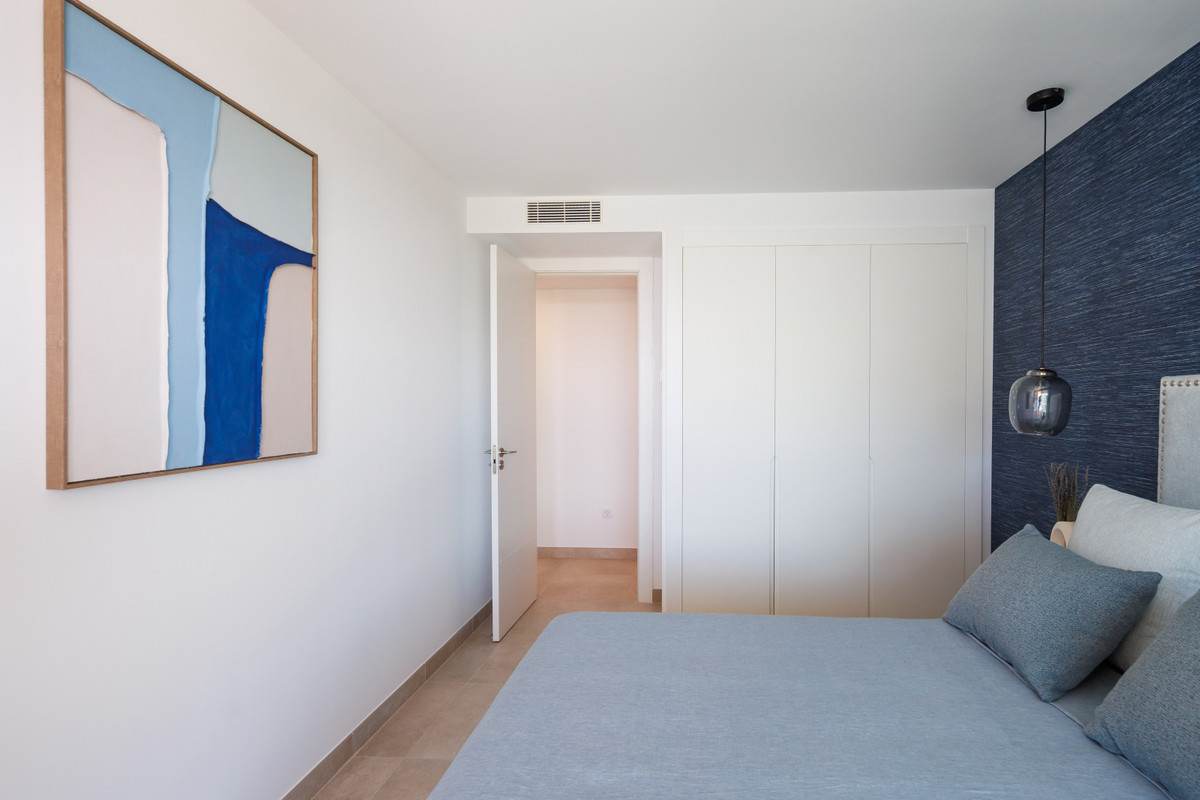 Apartment for sale in Fuengirola | 2 - 3 bedrooms H5133157
