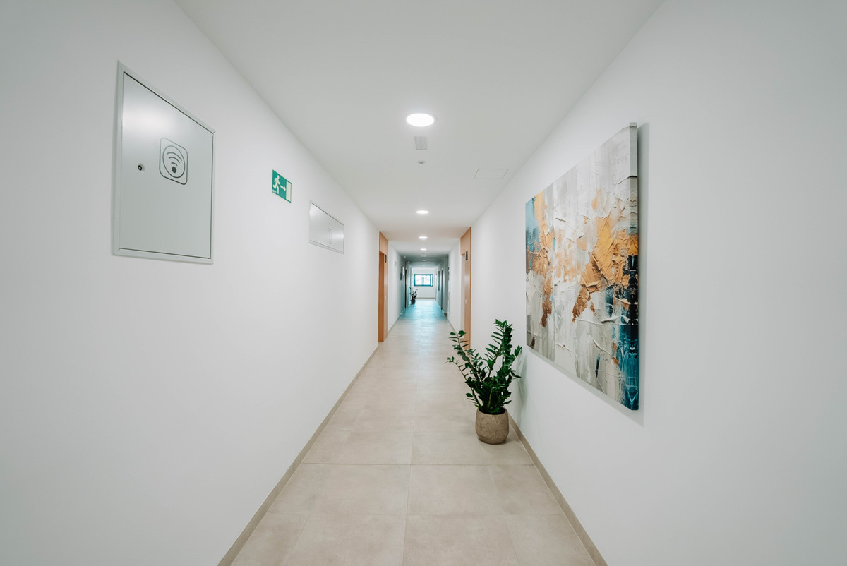 Apartment for sale in Fuengirola | 2 - 3 bedrooms H5133157