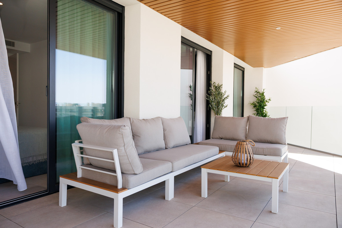Apartment for sale in Fuengirola | 2 - 3 bedrooms H5133157