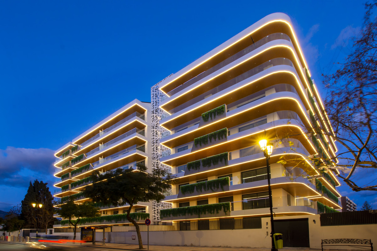 Apartment for sale in Fuengirola | 2 - 3 bedrooms H5133157