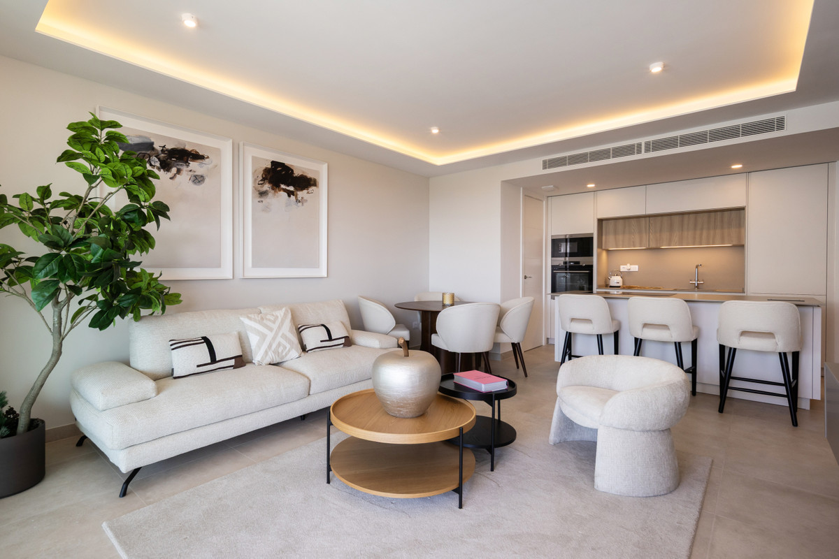 Apartment for sale in Fuengirola | 2 - 3 bedrooms H5133157