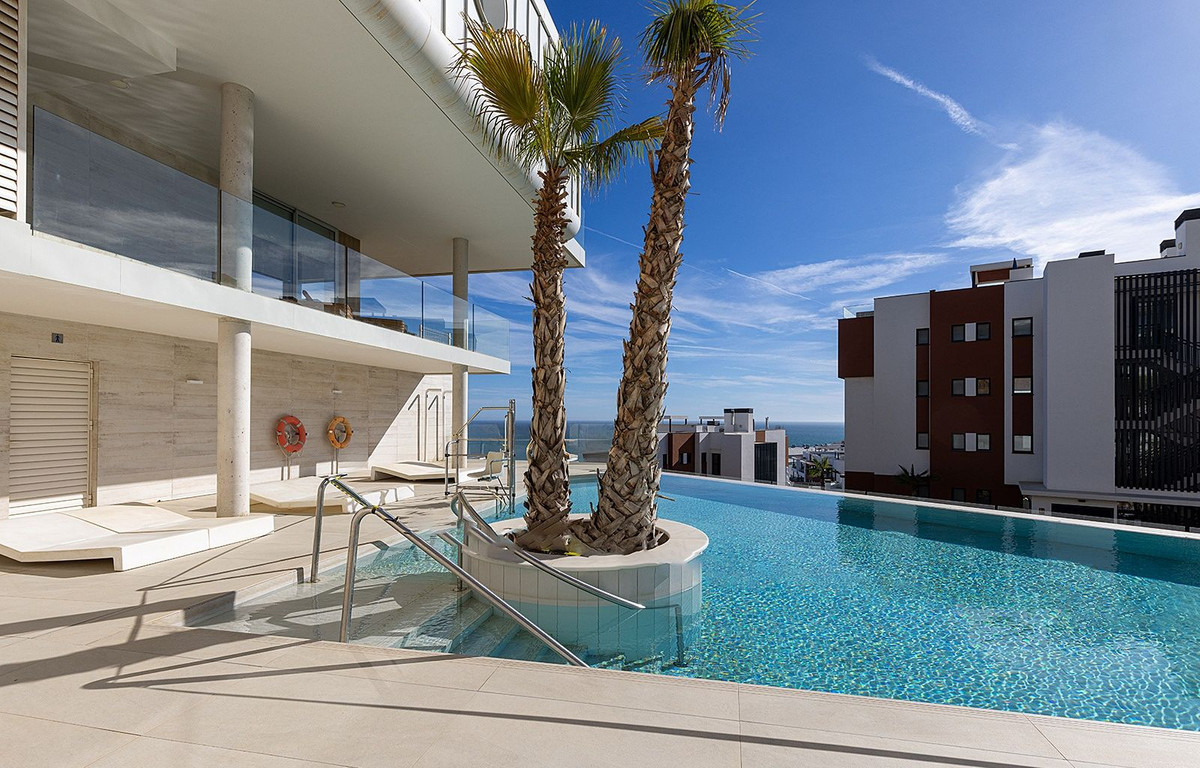 Appartement te koop in Fuengirola | 2 slaapkamers H5136088