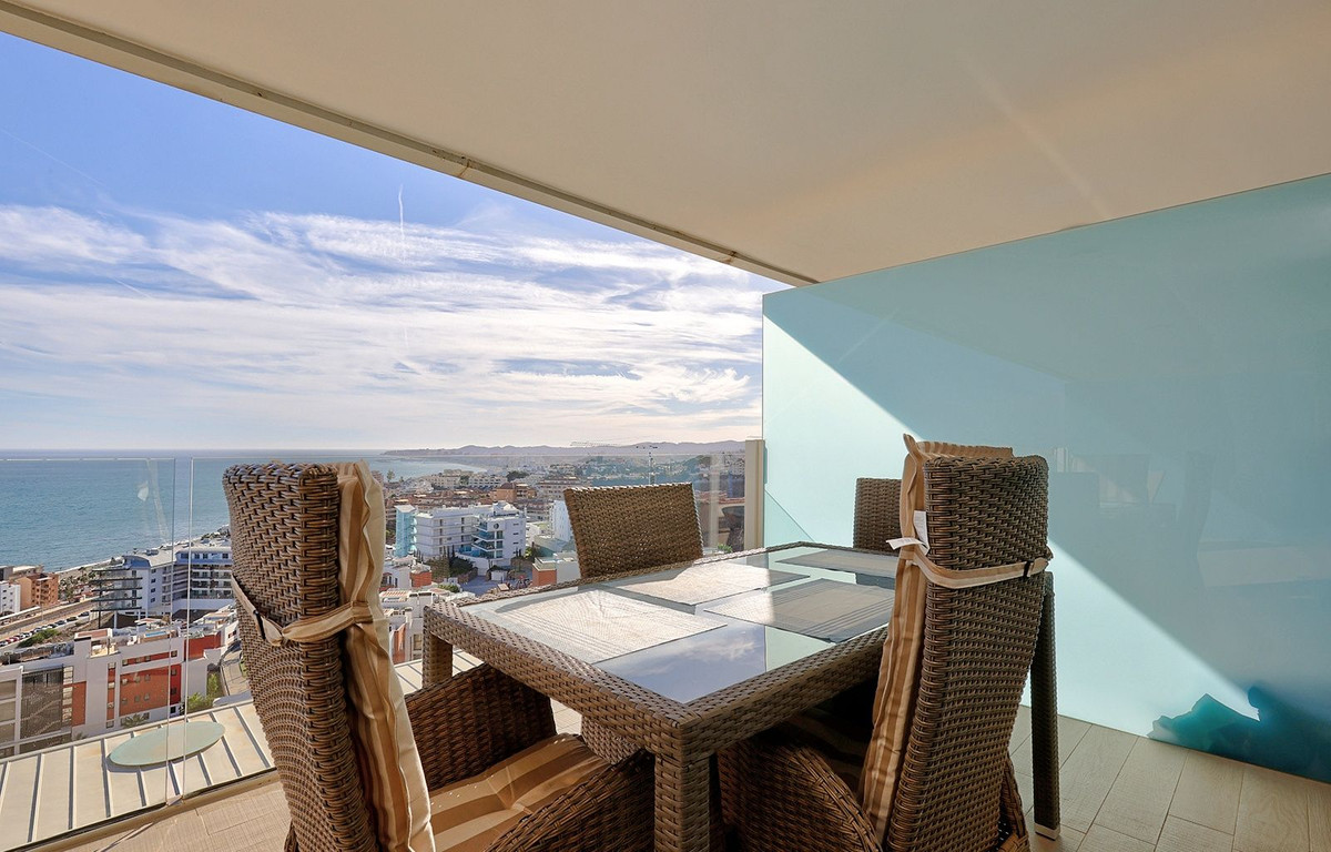 Appartement te koop in Fuengirola | 2 slaapkamers H5136088