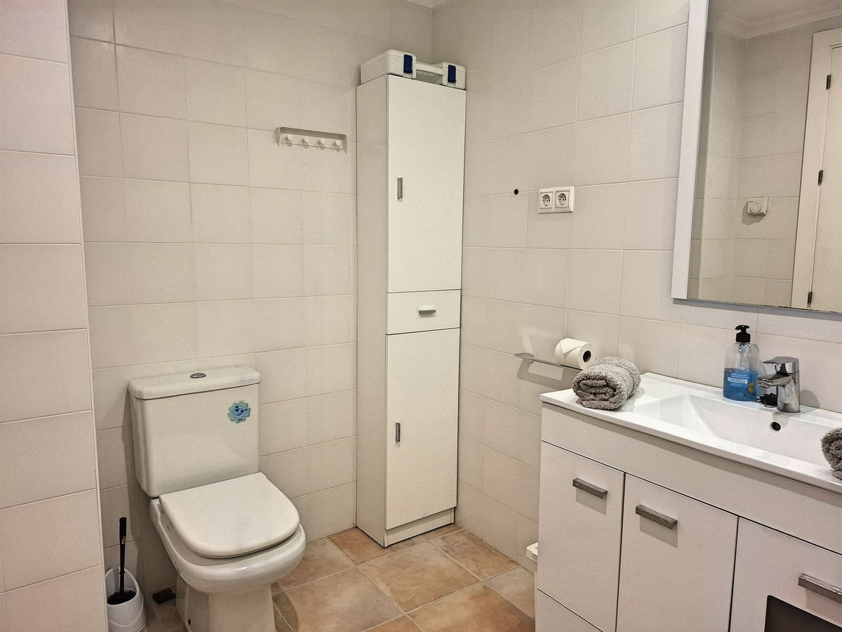 Appartement te koop in Fuengirola | 2 slaapkamers H5139910
