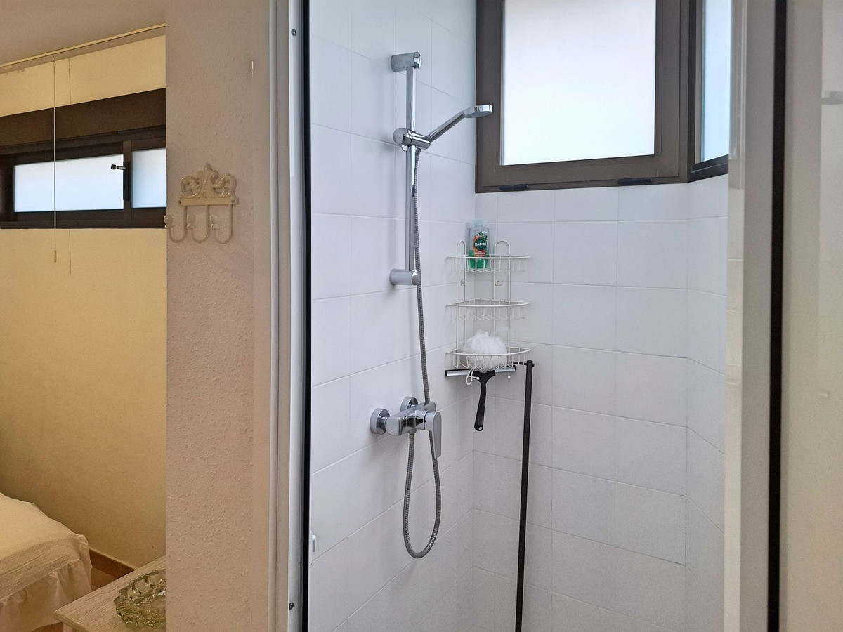 Appartement te koop in Fuengirola | 2 slaapkamers H5139910