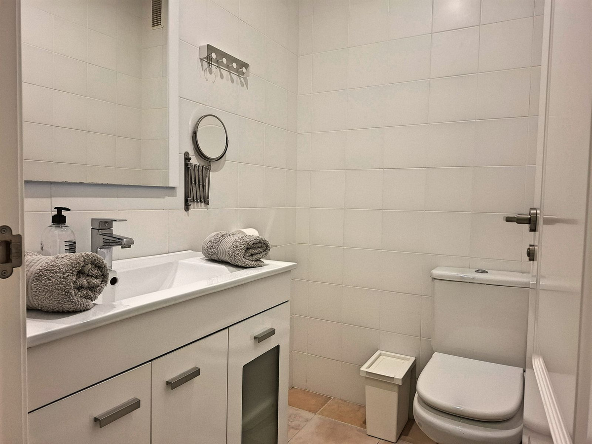 Appartement te koop in Fuengirola | 2 slaapkamers H5139910