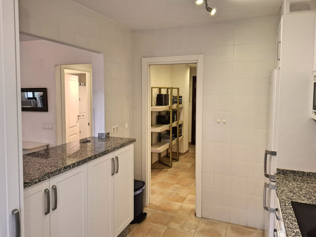 Appartement te koop in Fuengirola | 2 slaapkamers H5139910