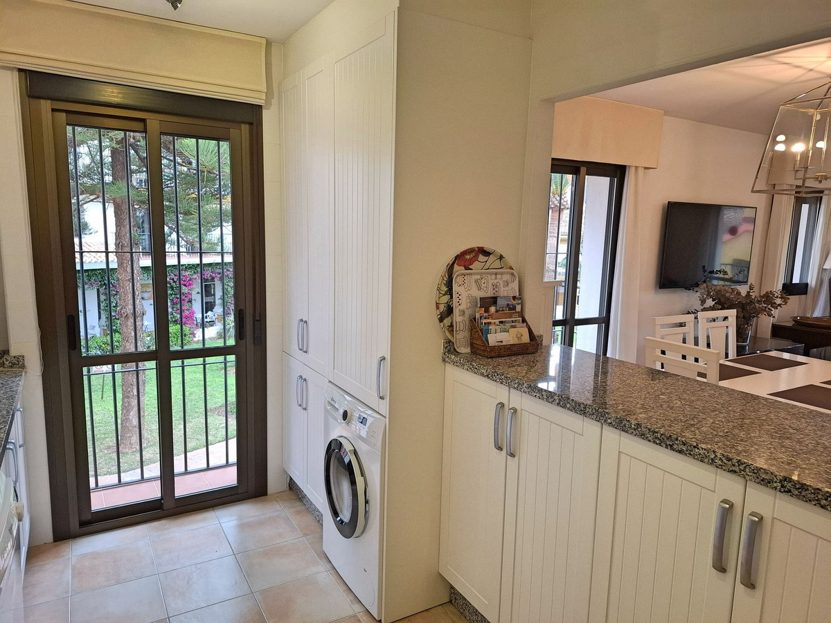 Appartement te koop in Fuengirola | 2 slaapkamers H5139910