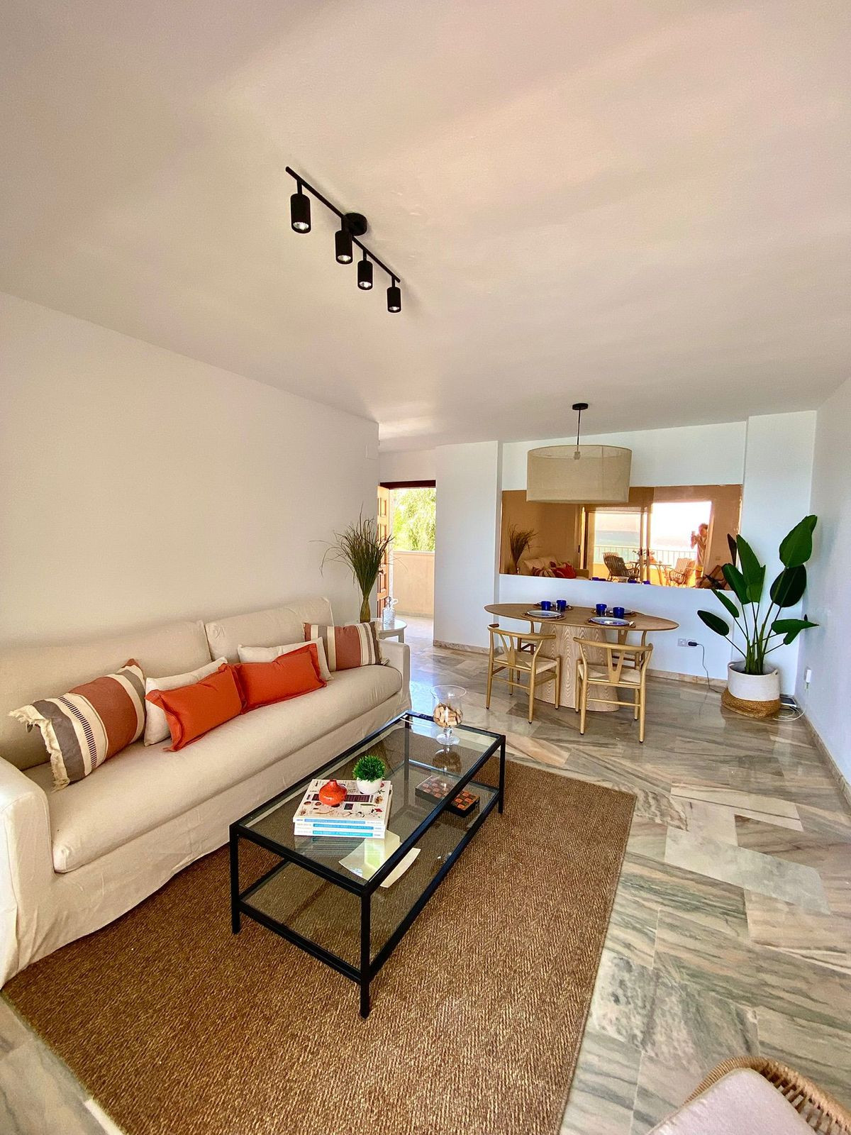 Appartement te koop in Fuengirola | 2 slaapkamers H5142139