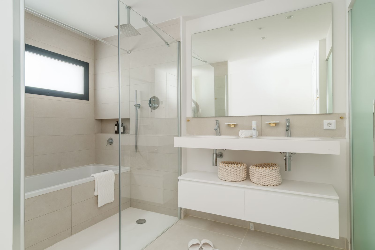 Grond te koop in Fuengirola | 3 slaapkamers H5144806