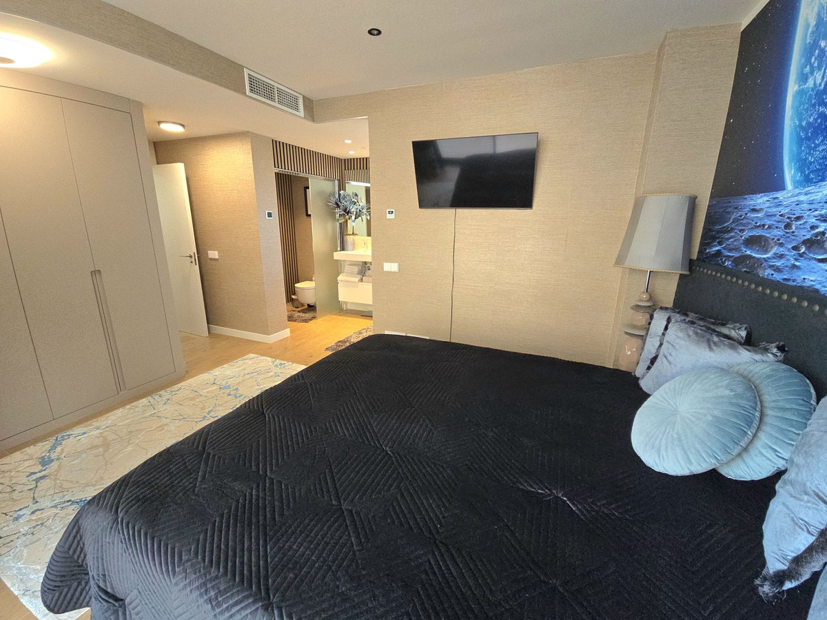 Appartement te koop in Fuengirola | 2 slaapkamers H5285866