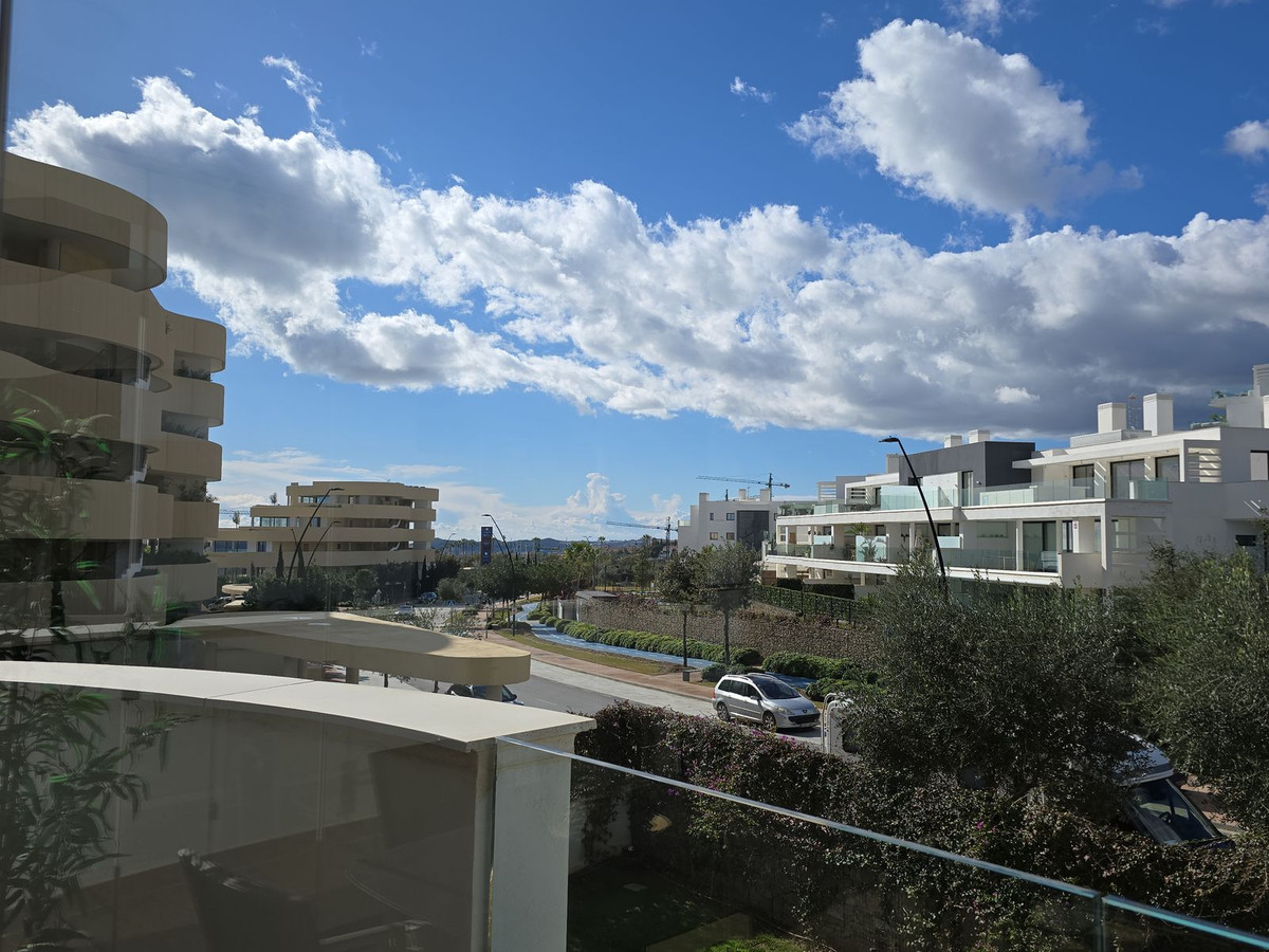 Appartement te koop in Fuengirola | 2 slaapkamers H5285866