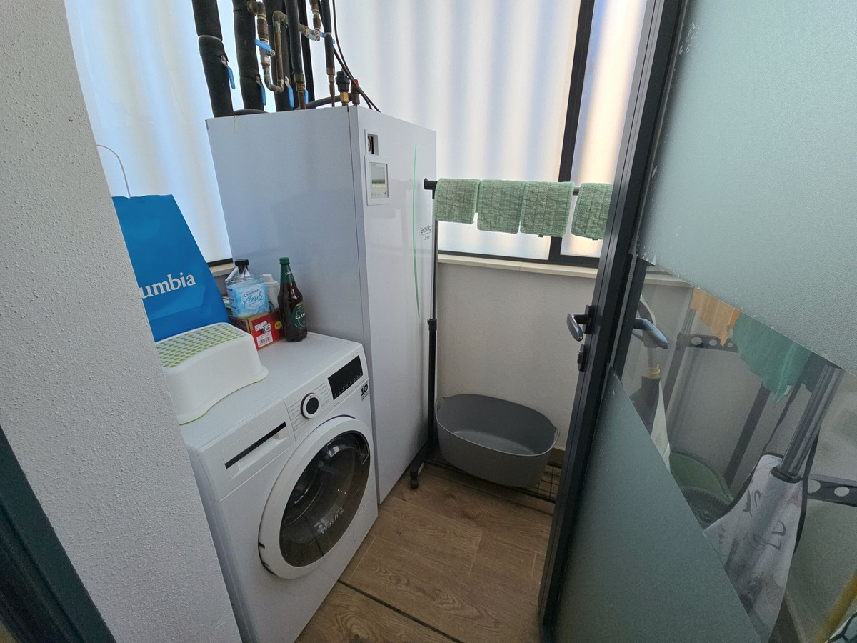 Appartement te koop in Fuengirola | 2 slaapkamers H5285866